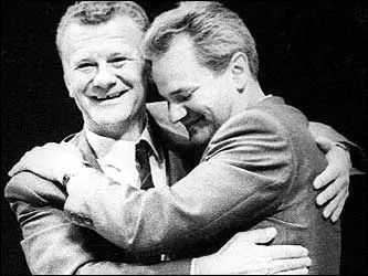 Ivan Stambolić (left) and Slobodan Milošević (right), depicting their close friendship.